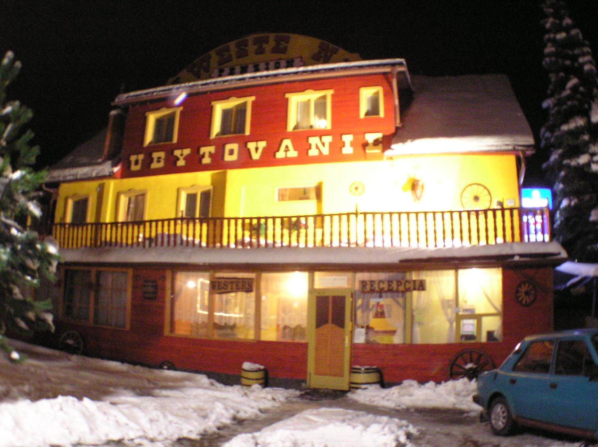 Western Penzion Ruzomberok Dış mekan fotoğraf