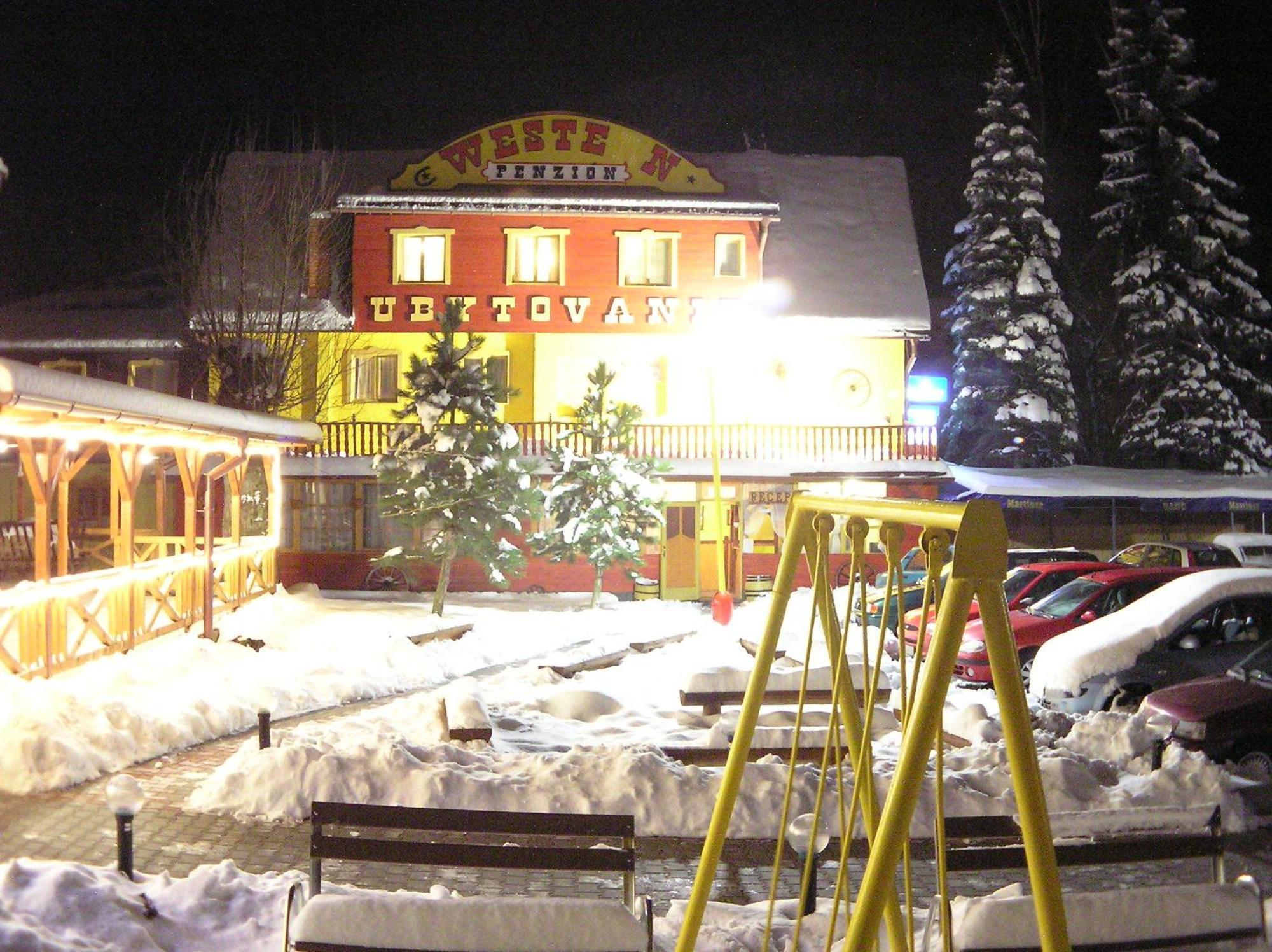 Western Penzion Ruzomberok Dış mekan fotoğraf